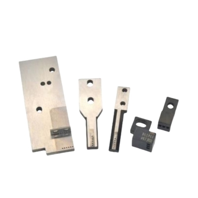 Un bon prix. Machine de bobine de clous avec les ensembles de matrices de pré-percussion Arc Press Head Scissors Lamelle en acier tungstène en ligne